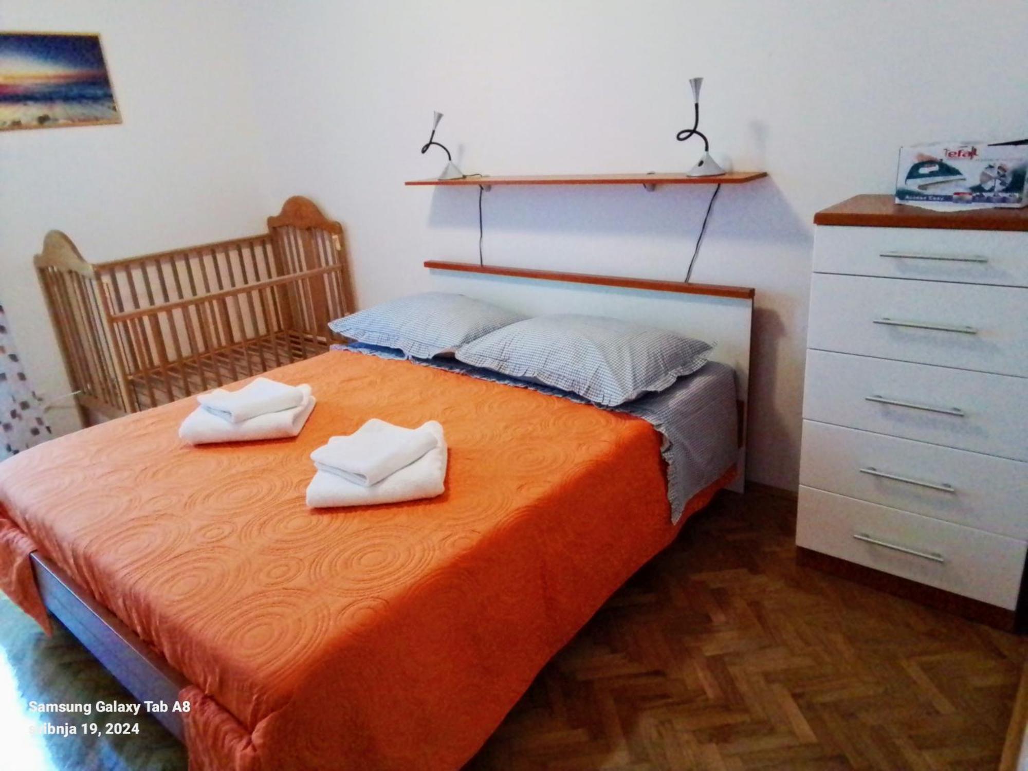Apartment Vlatka スプリト エクステリア 写真