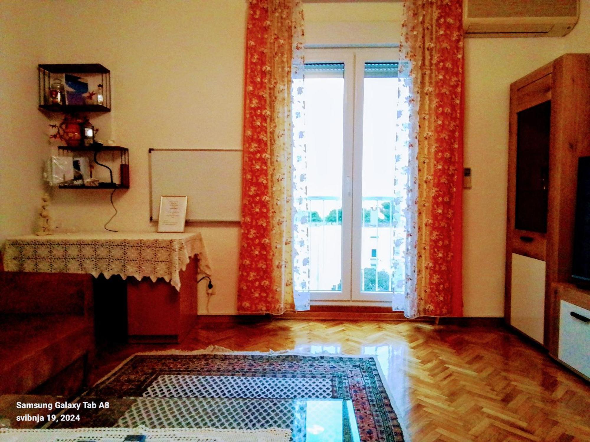 Apartment Vlatka スプリト エクステリア 写真